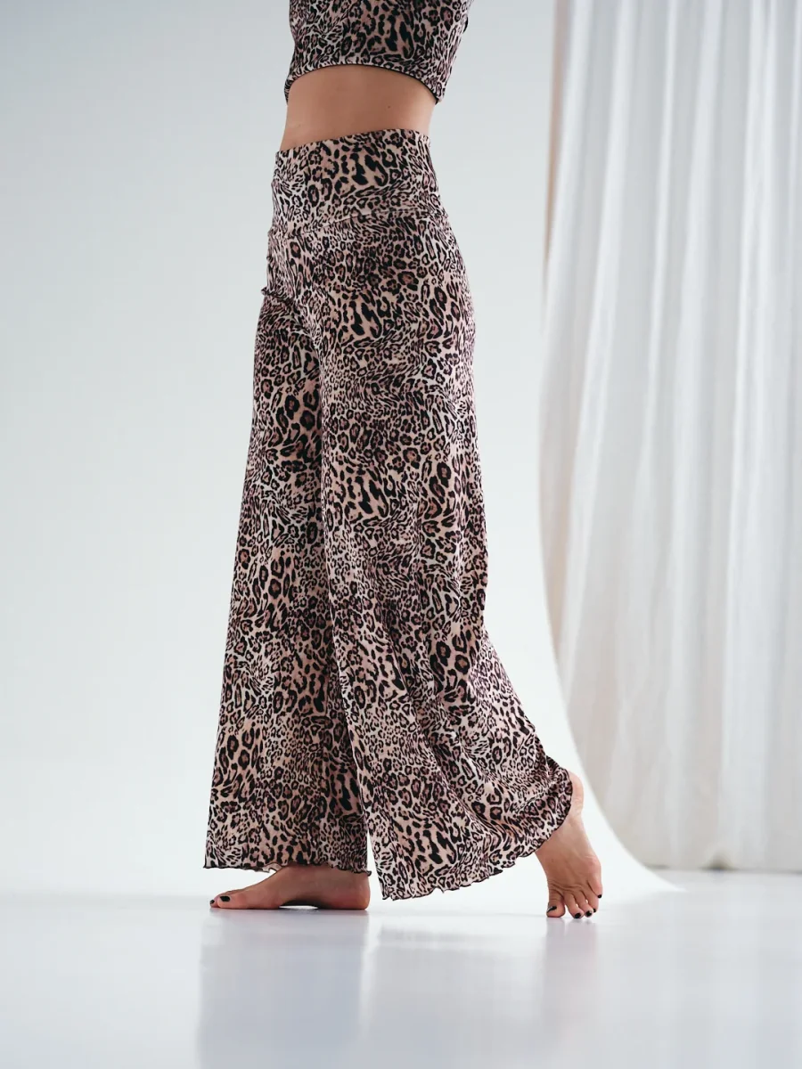 Velvet Set// GiGi Top& Wides // CUSTOM ORDERS // 4-6 WEEK DELIVERY TIME - Image 8
