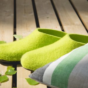 Felt slippers with rubber sole